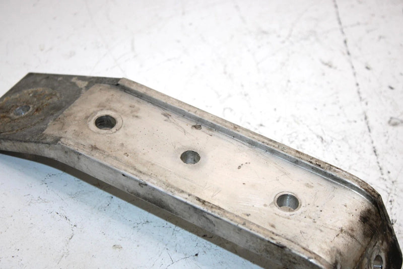 04 Polaris Xc Sp 600 Oem Engine Motor Mount Plate 5246382 Q2979