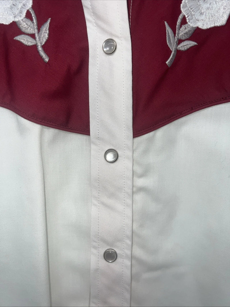 New Women’s ELY Cattleman White Red Flower Long Sleeve Button Up M #3802 3C-42