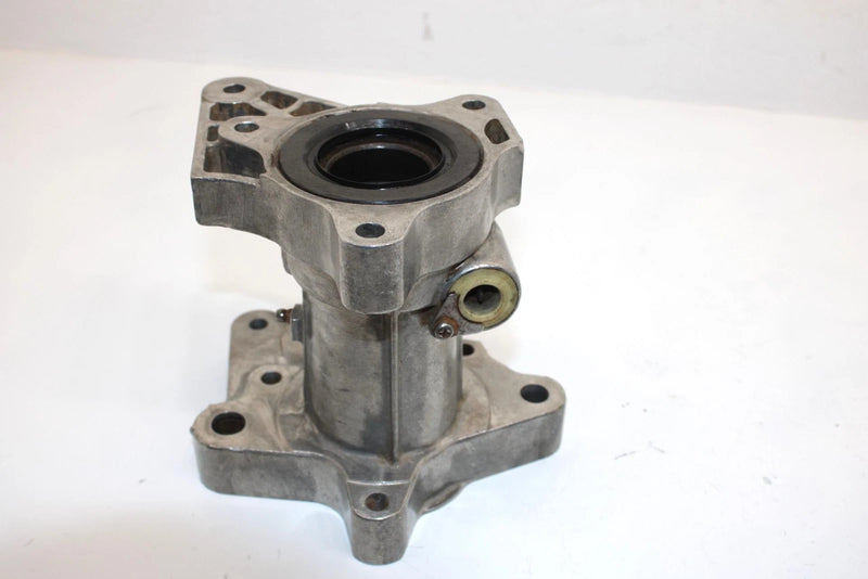 85 Suzuki Quadrunner 250 Lt250ef  Oem Rear Axle Housing 64720-24501 AS14