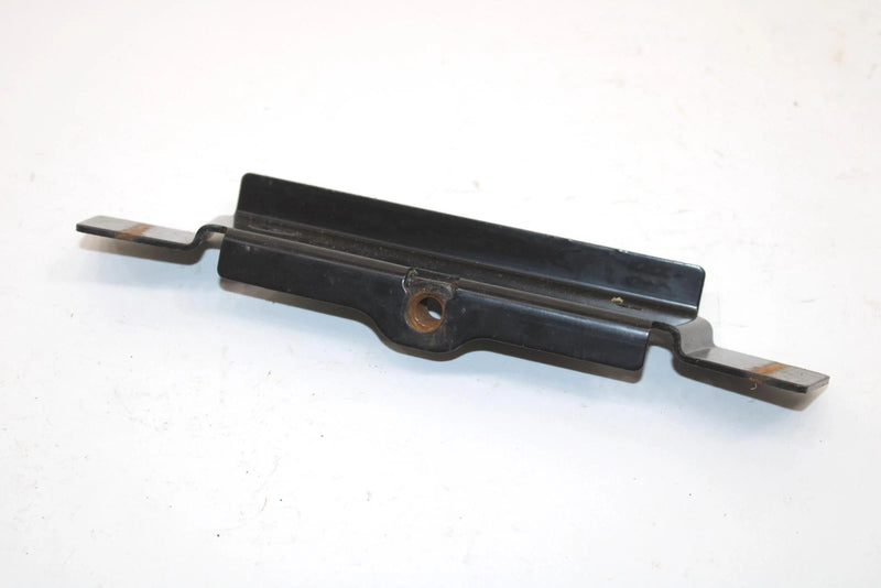 2004 Ski-doo Summit 600 Oem Front Arm Belt Bracket 250000062 SS94