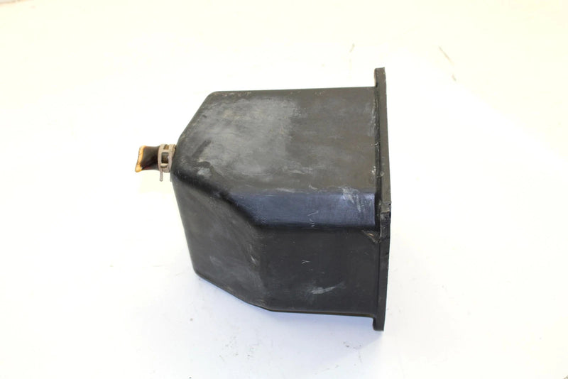 1988 Yamaha  Moto 4 Oem Airbox 59V-14411-00-00 AY31