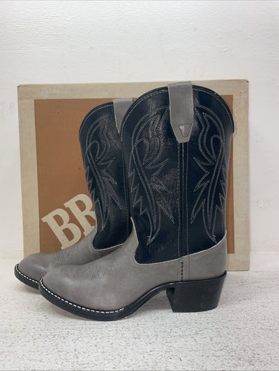 New Youth Gray Bronco Cowboy Boots. B 1892 4 D. 2-118