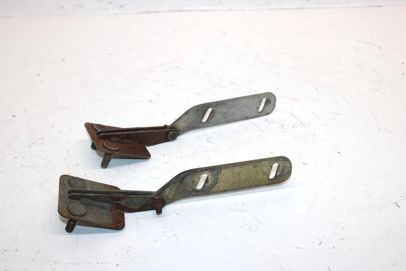 1996 Ski-doo Touring Sle Oem Lower Hood Hinge Pair 517261000 SS27
