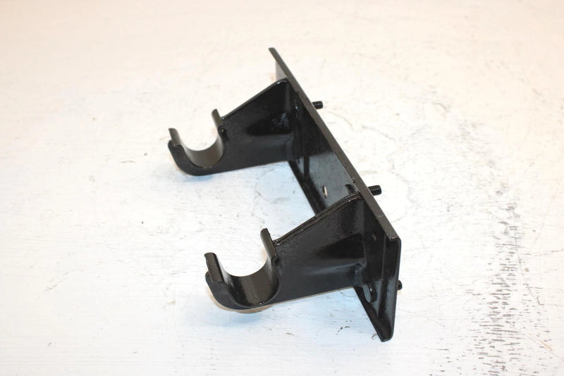 1986 Honda Trx 125 Oem Rear Fender Hinge 80102-VM6-000 AH41