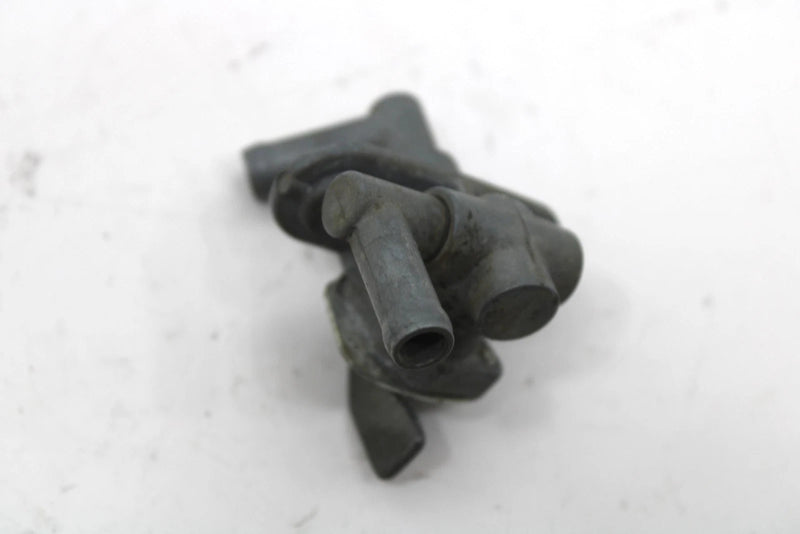1989 Yamaha Ovation Deluxe Oem Fuel Petcock Assembly 85L-24500-00-00 SY69