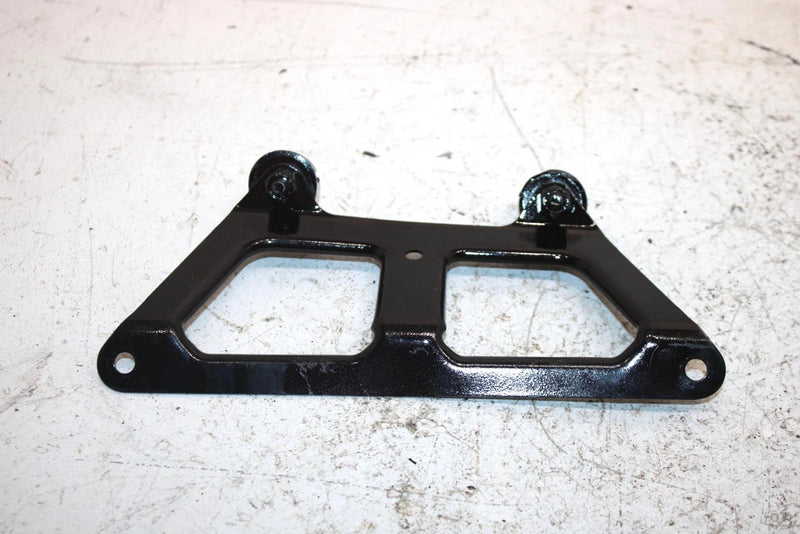 2002 Polaris Magnum 325 Oem Top Oil Cooler Bracket 5245416-067 AP151