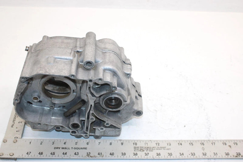 1977 Honda Atc 90 Oem Crankcase 11100-052-040 AH69