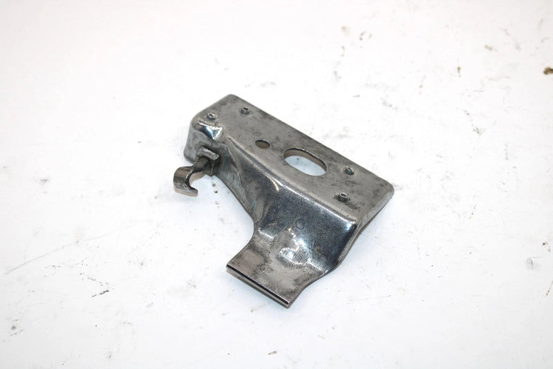 1976 Yamaha Gs340 Oem Right Hood Clamp 841-77138-00-00 SY71