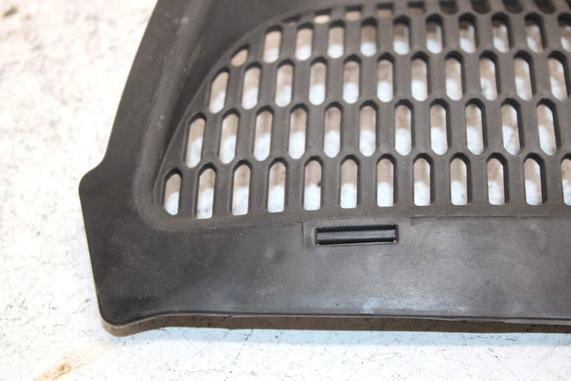 02 Ski-doo Grand Touring 500 Oem Center Grill 517302026 SS24