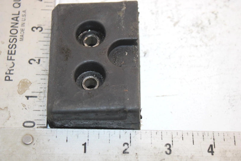 1990 Kawasaki 650 Ts Oem Waterbox Mount Dampner 92160-3731 JK8