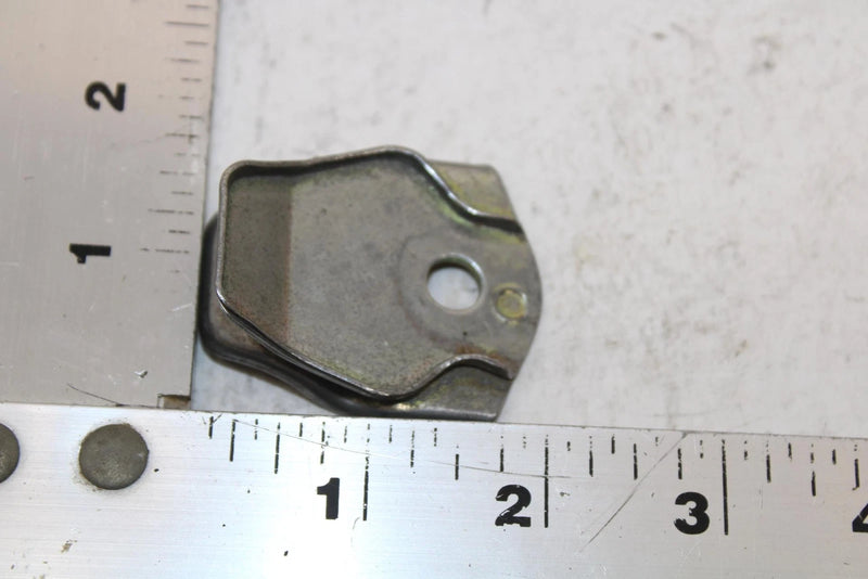 1988 Yamaha Enticer 340 Oem Belt Cover Stay 8F3-77323-00-00 SY130