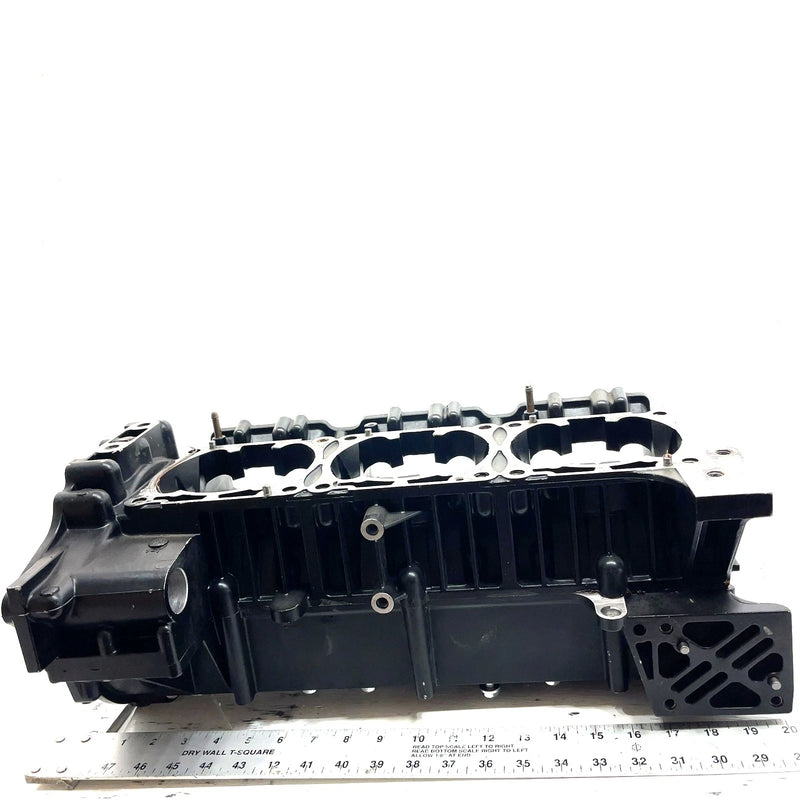 01-03 Yamaha WaveRunner XLT1200 OEM Crankcase 68N-15100-00-8P JY27