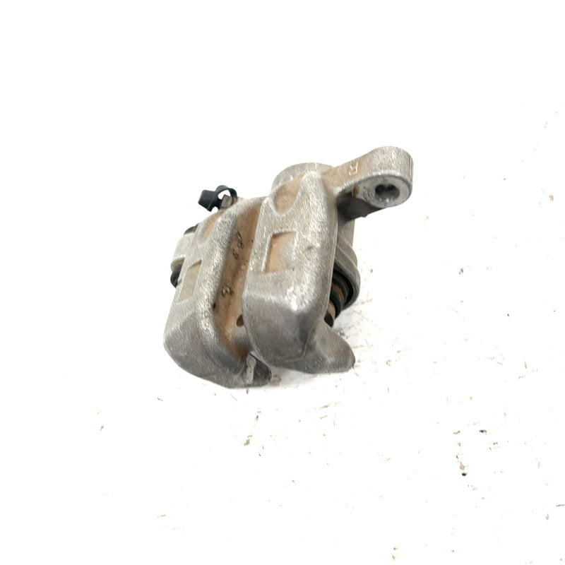 05 Honda Foreman 500 4x4 OEM Right Front Caliper Body 45250-HP0-A01 AH90