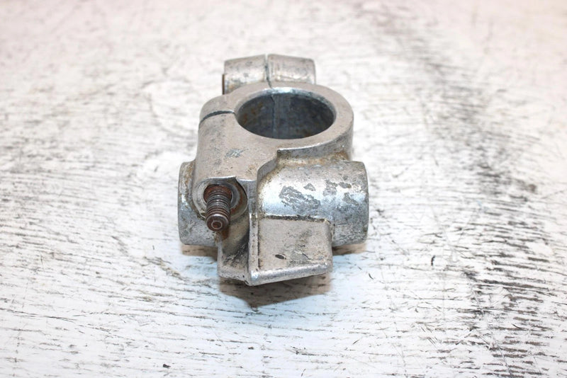 1997 Yamaha Venture Tr Oem Front Left Suspension Bracket 84M-2376E-00-00 SY15