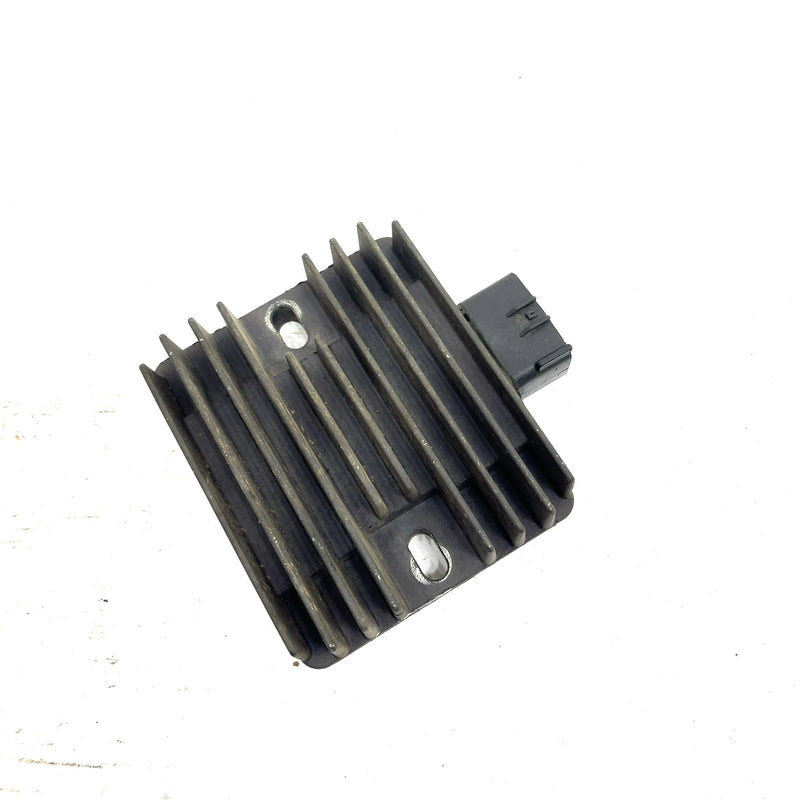 01-04 Honda Foreman Rubicon 500 TRX500 OEM Voltage Regulator 31600-HN2-013 AH95
