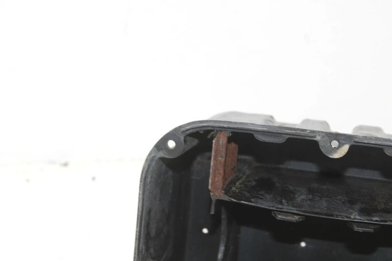 1988 Yamaha Srv Oem Lower Air Box Half 8K4-14441-01-00 SY62
