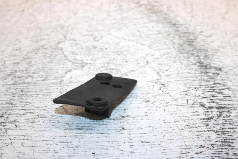 1997 Yamaha Venture Tr Oem Fuel/Oil Level Light Bracket 80L-77721-00-00 SY15