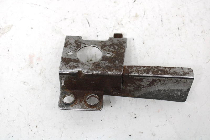 1982 Yamaha Sr540 Oem Tool Box Bracket 8N8-21945-00-00 SY65