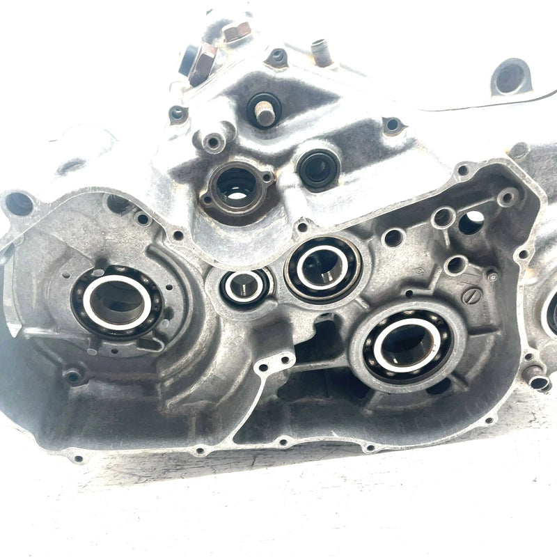 87-93 Suzuki Quadrunner 4WD OEM Crankcase 11301-19862 AS35