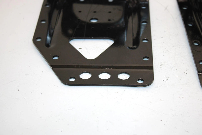 98 Polaris Xc 700 Oem BRKT RH LH R Susp BLK (Pair) 5242612-067/ 5242613-067SP143