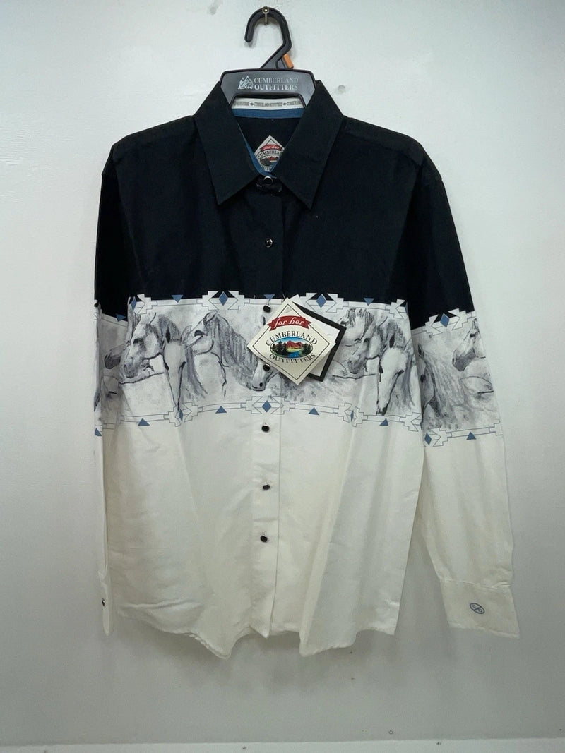 New Women’s White Black Cumberland Outfitters Long Sleeve Button Up M 3B-85