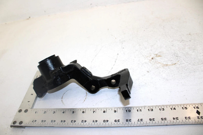 1999 Yamaha  Grizzly Oem Left Steering Knuckle 5GT-23501-00-00 AY47