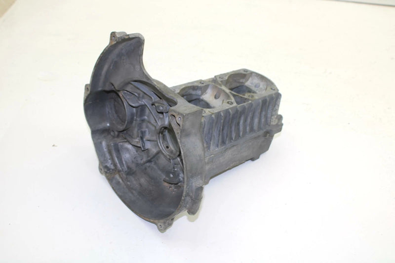 Yamaha OEM Crankcase  8j9-15100-01-00 SY45