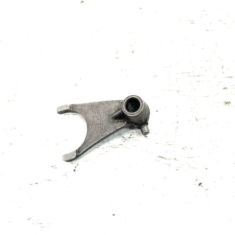 87-89 Suzuki Quadrunner 300 LT300E 2x4 OEM Shift Fork #2 25221-24500 AS36
