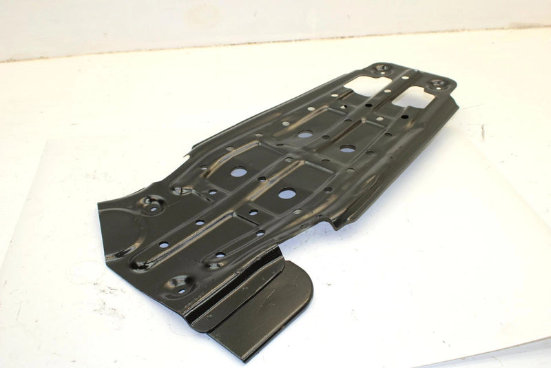 1988 Suzuki Quadrunner 250 Oem Center Skid Plate 42560-19B03 AS18