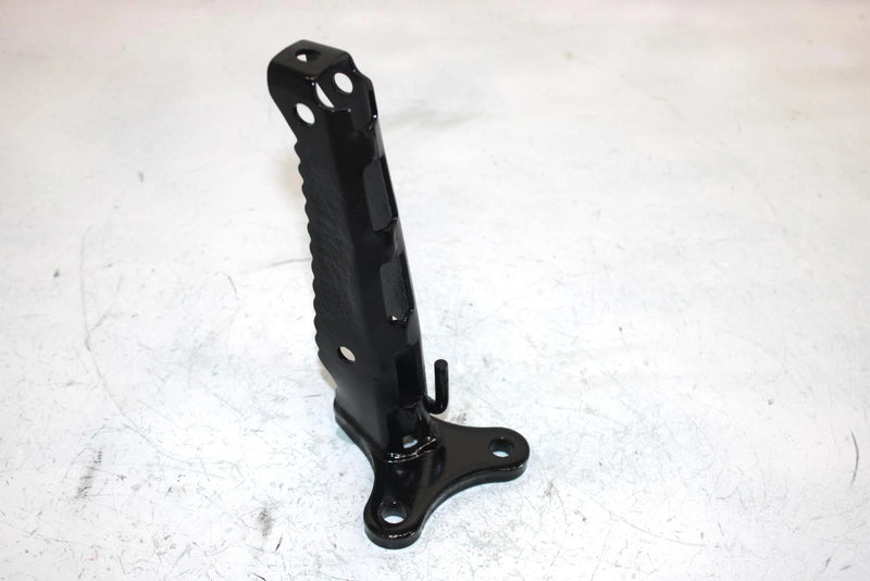 93 Yamaha  Timberwolf  2wd Oem Right Footrest 4BD-27421-00-00 AY34