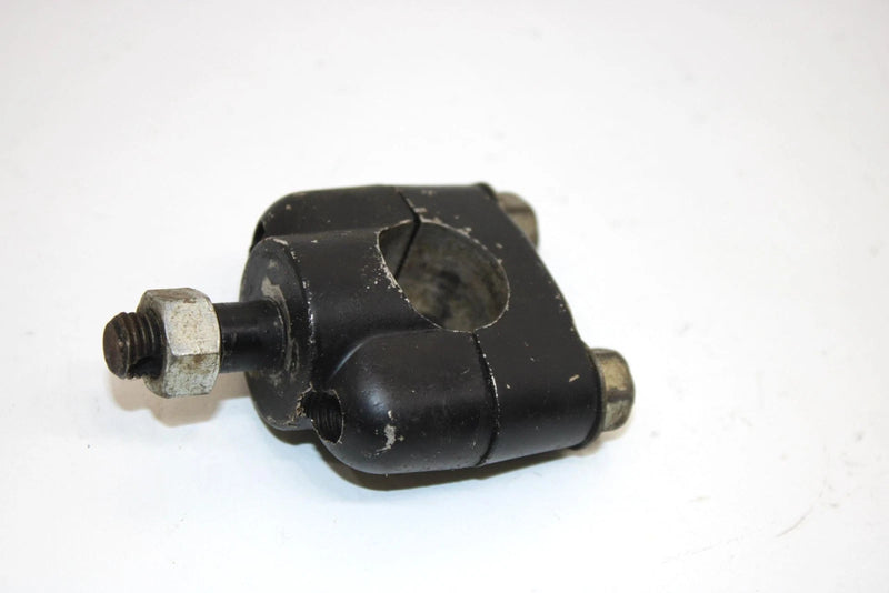 85 Yamaha  Moto 4 Yfm200n Oem Upper/Lower Handle Holder 5H0-23442-01-98 AY17