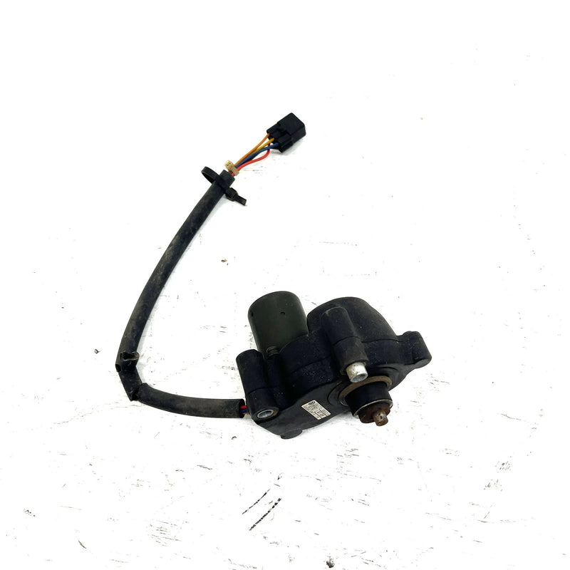 2005 Arctic Cat 650 4x4 V2 OEM Clutch Actuator 3201-466 AA39