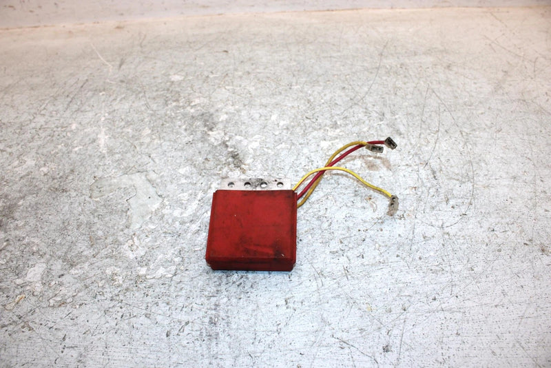 1993 Polaris 250 Oem Voltage Regulator 4060087 AP182