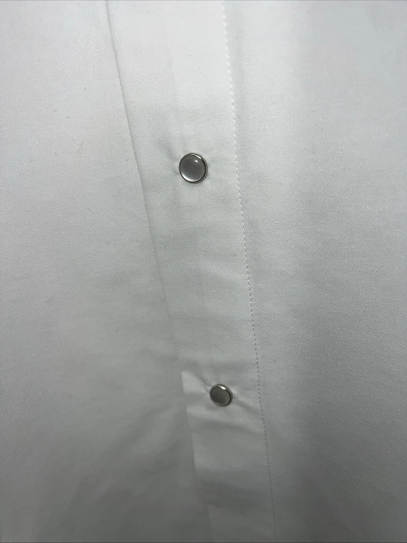 New Men’s White Cumberland Outfitters Pearl Snap Long Sleeve Shirt. Medium I-35