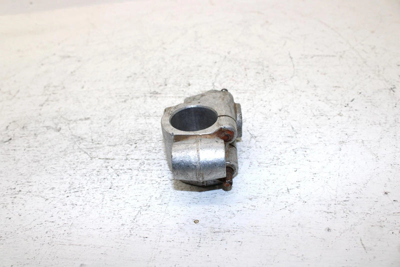 1990 Yamaha Phazer Ii LE Oem Left front Suspension Bracket 84M-2376E-00-00 SY14