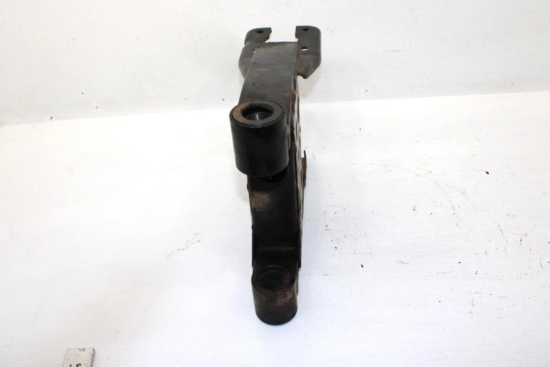 2002 Polaris Magnum 325 Oem Rear Swingarm 1541577 AP185