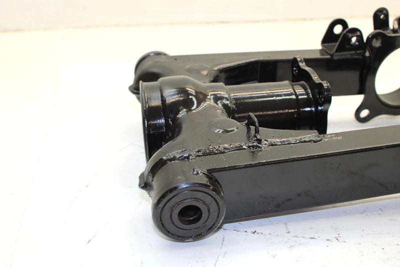 1988 Yamaha  Moto 4 Oem Swingarm 2HT-22110-00-33 AY31