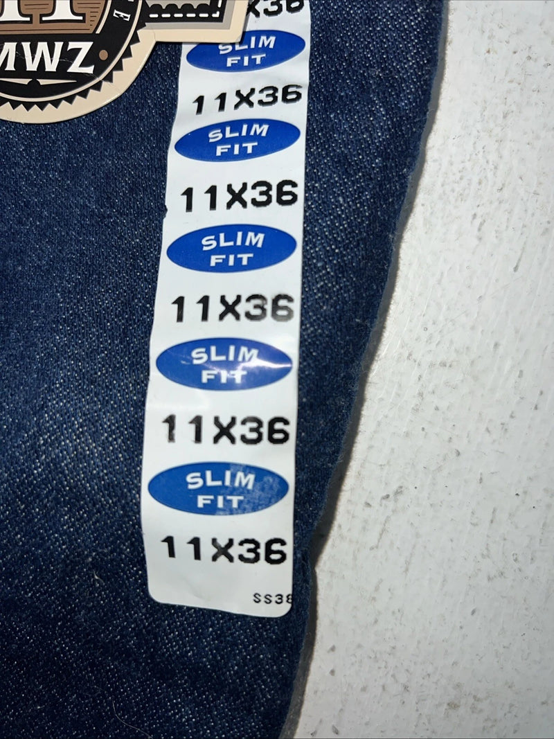 New Men’s Cowboy Cut Slim Fit Wrangler Denim Jeans. 11/36 F-34
