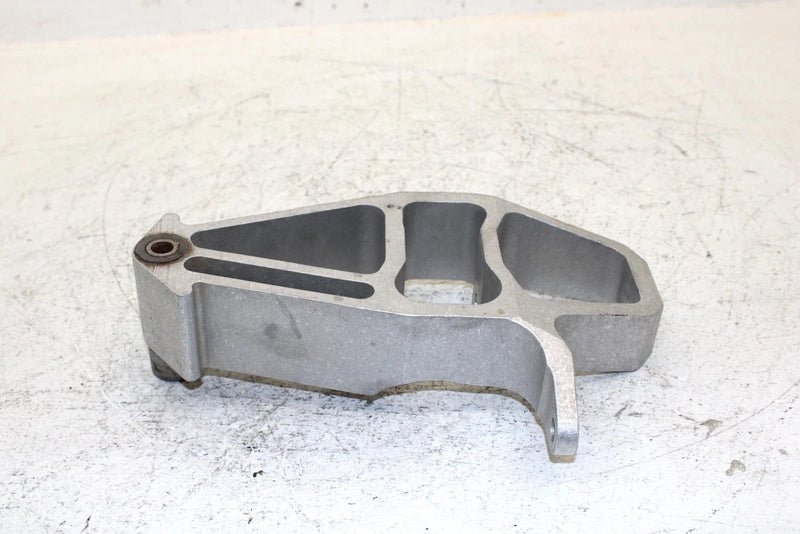 2013 Polaris 600 Rush Pro R Oem Left  Steering Knuckle 1823801 SP29