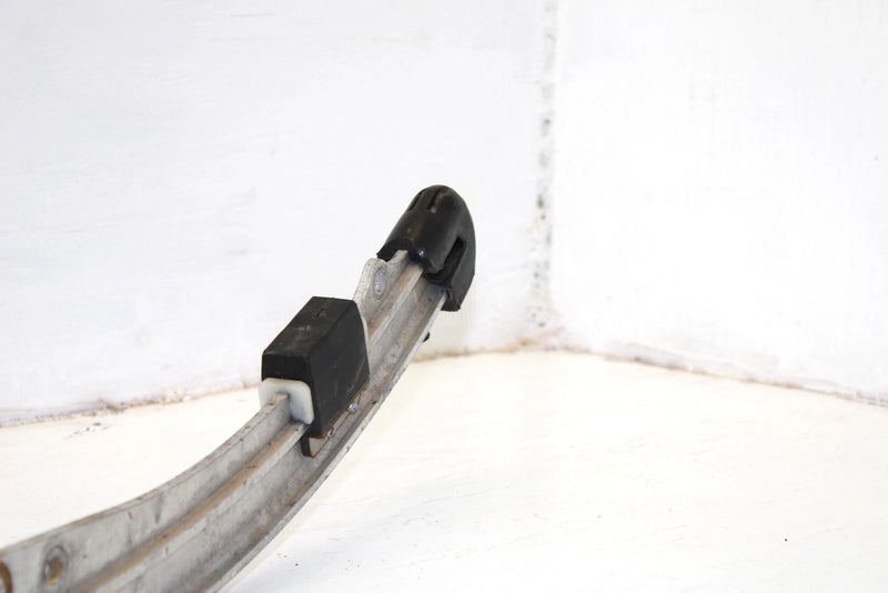 02 Yamaha Mountain Max 700 Oem Left Skid Suspension Rail 8ED-W4741-00-00 SY82