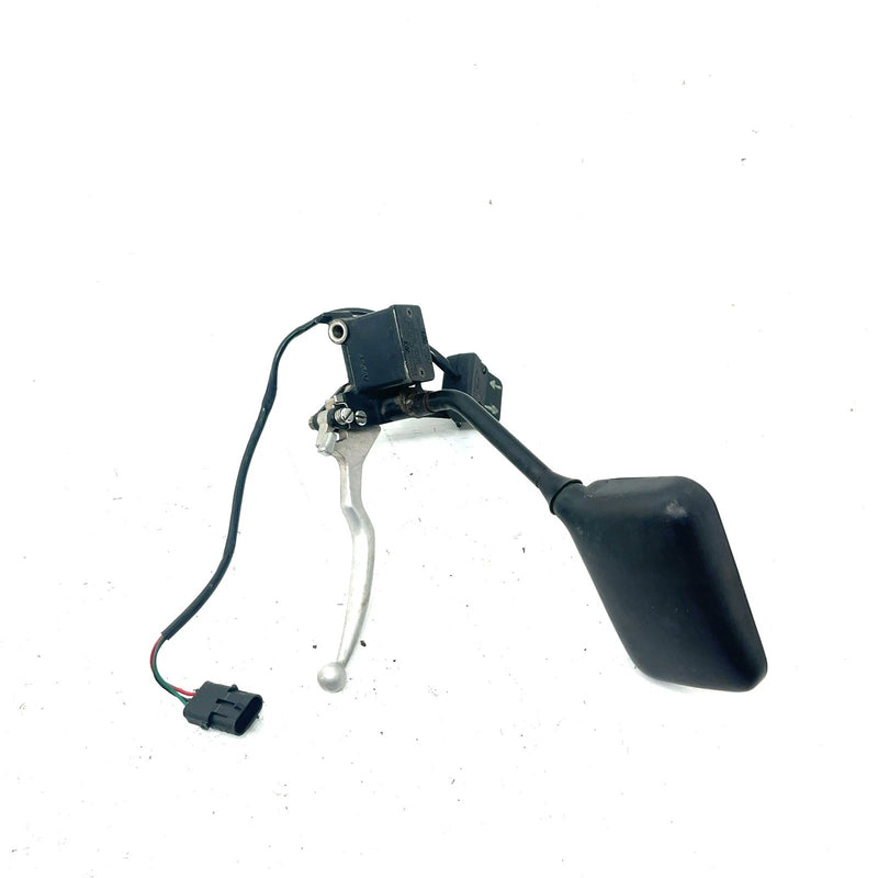07 Can-Am Outlander 650 4x4 XT OEM Front Master Cylinder W/Mirror 705600844 AB17