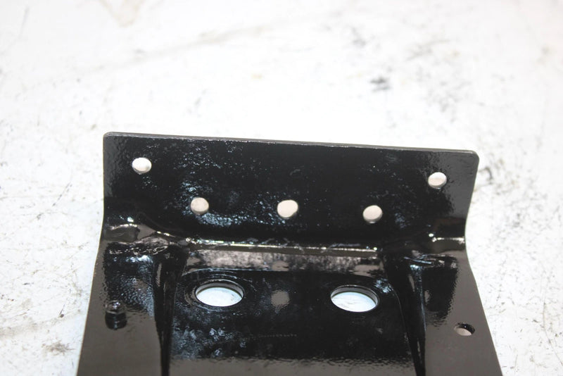 97 Polaris Indy 500 Oem Radius Rod Bracket 5222866-067 Q5584