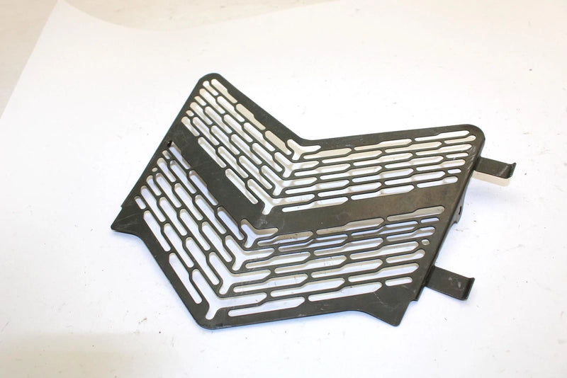 2005 Yamaha Rs Vector Oem Front Hood Screen 8ES-77134-00-00 SY96