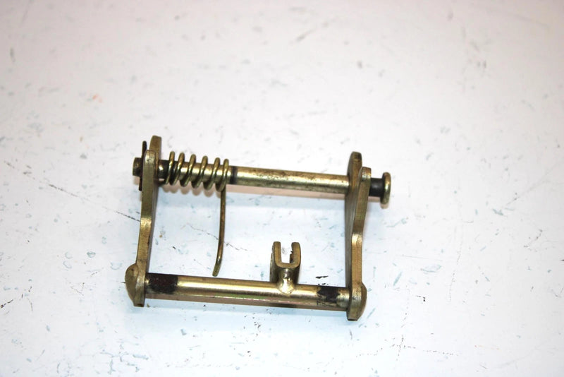 01 Kawasaki Prairie 300 Kvf300a 4x4 Oem Seat Hook 27012-1381 AK7