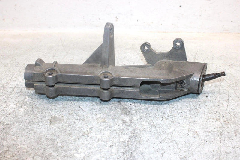 2004 Polaris Trail Boss 330 Oem Right Strut Spindle 5131040 AP117