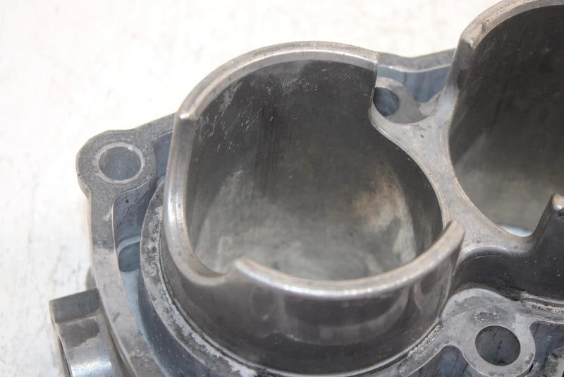 2004 Polaris Sportsman 600 Oem 76.5mm Bore Cylinder 2202368 AP58