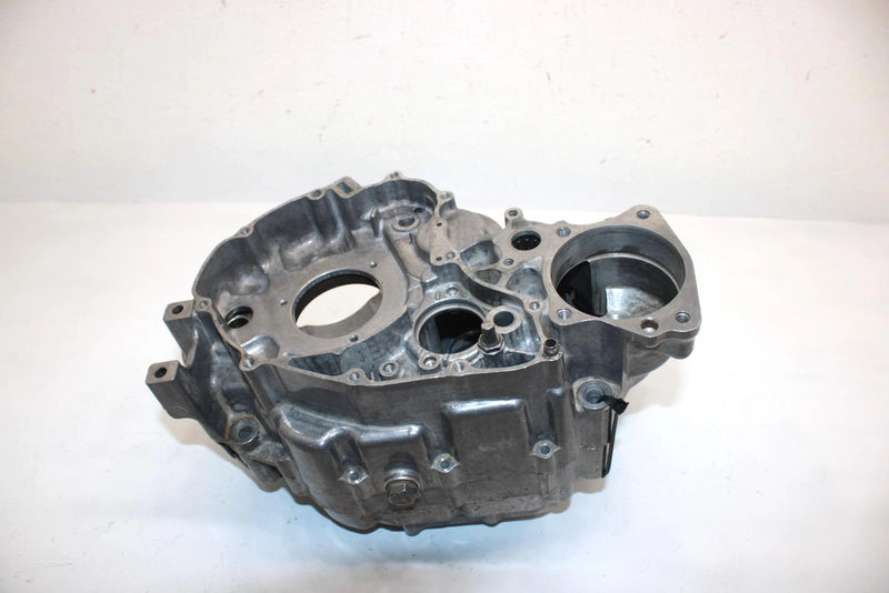 86 Honda Fourtrax 350 Trx350 4x4 Oem Crankcase 11100-HA7-670 AH31