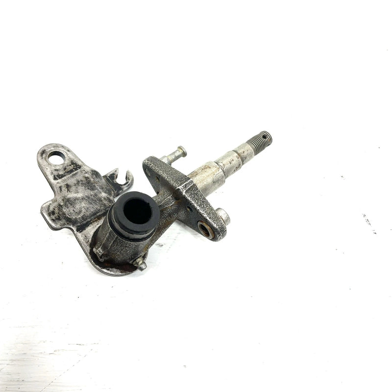 87-06 Suzuki Quadsport 80 OEM Front Steering Knuckle 51230-40B00 AS38