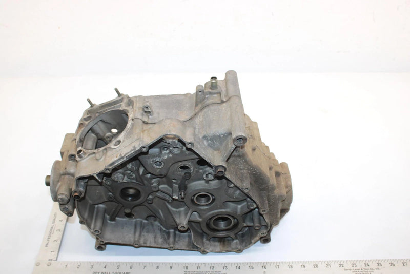 03 Arctic Cat 400 Fis Auto Trans Oem Crankcase 3402-580 AA9