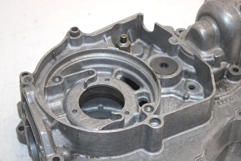1987 Yamaha  Badger Yfm80t Oem Crankcase 2FJ-15100-00-00 AY9